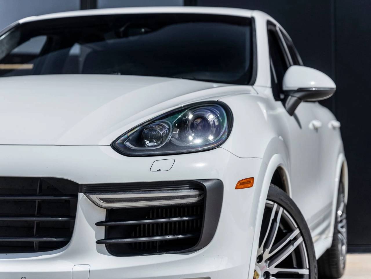 2017 Porsche Cayenne GTS