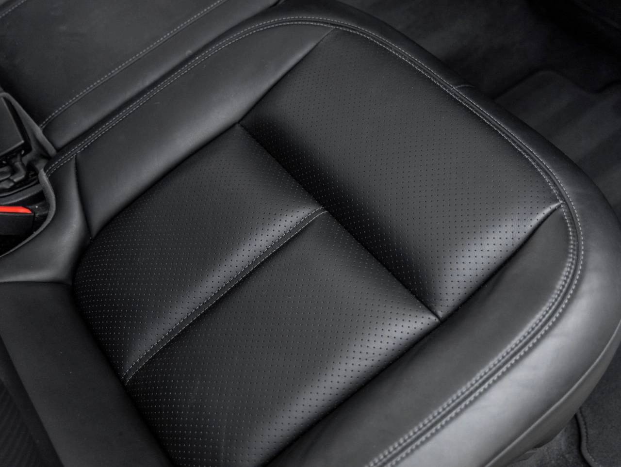 2017 Porsche Cayenne GTS