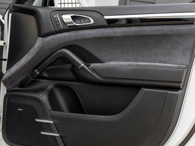2017 Porsche Cayenne GTS