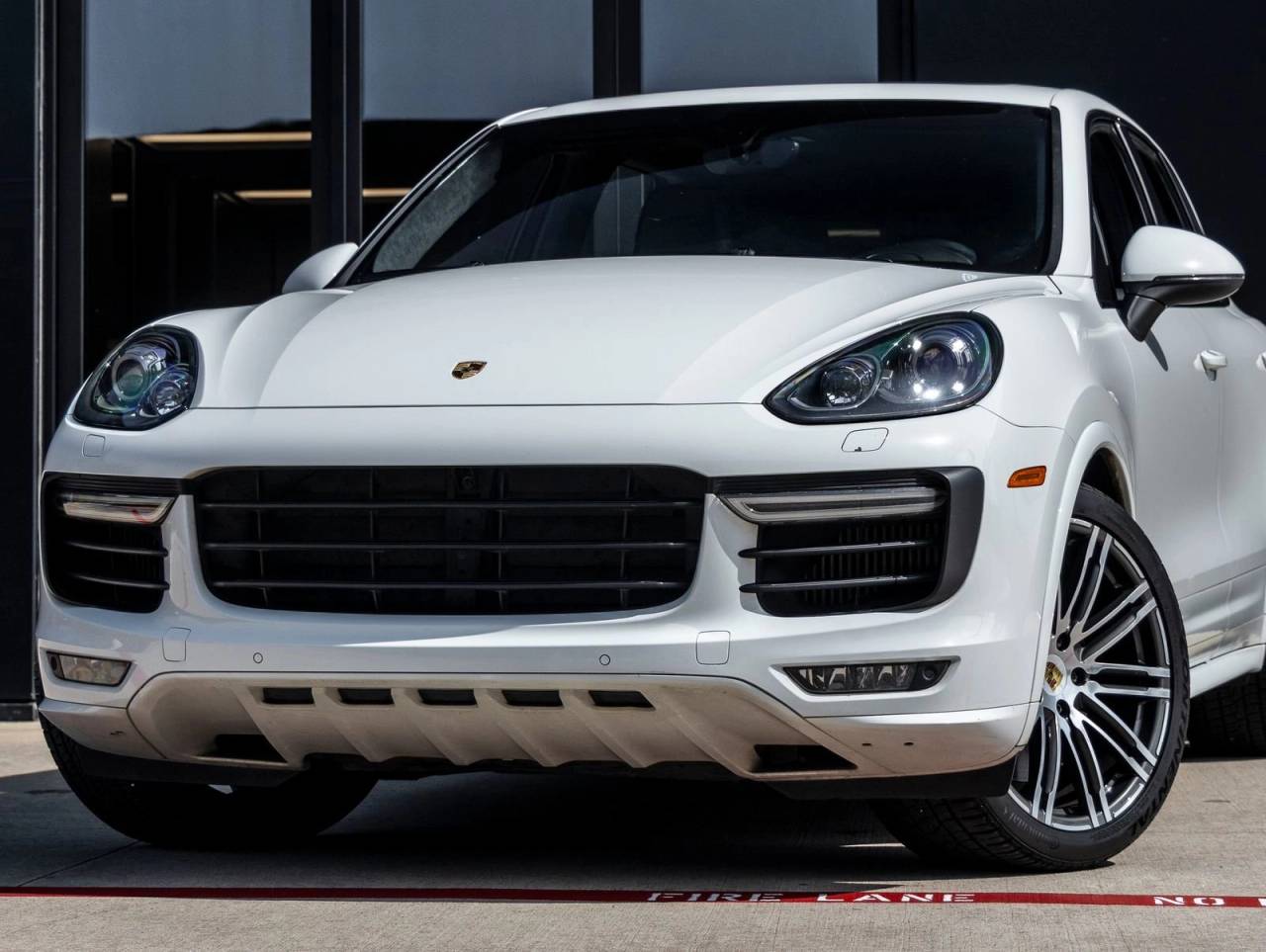 2017 Porsche Cayenne GTS