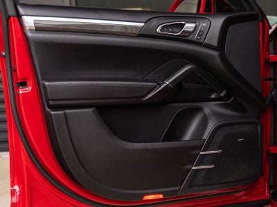 2018 Porsche Cayenne Cayenne GTS