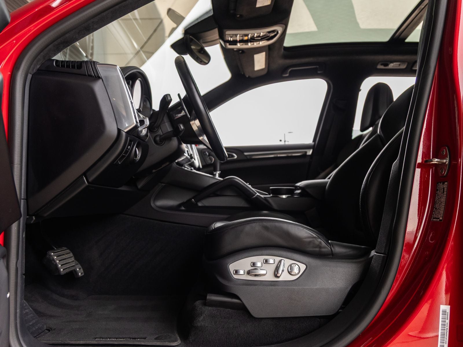 2018 Porsche Cayenne Cayenne GTS
