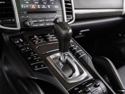 2018 Porsche Cayenne Cayenne GTS