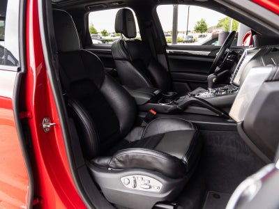 2018 Porsche Cayenne Cayenne GTS