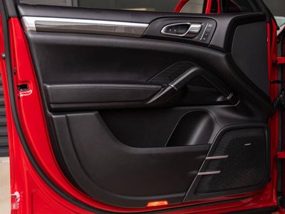 2018 Porsche Cayenne Cayenne GTS