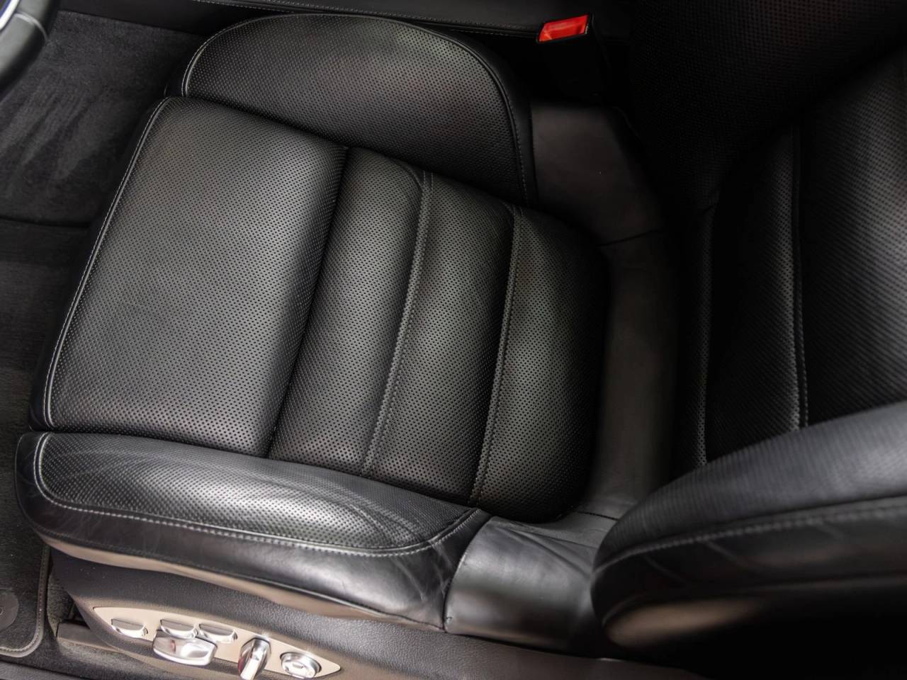 2018 Porsche Cayenne Cayenne GTS