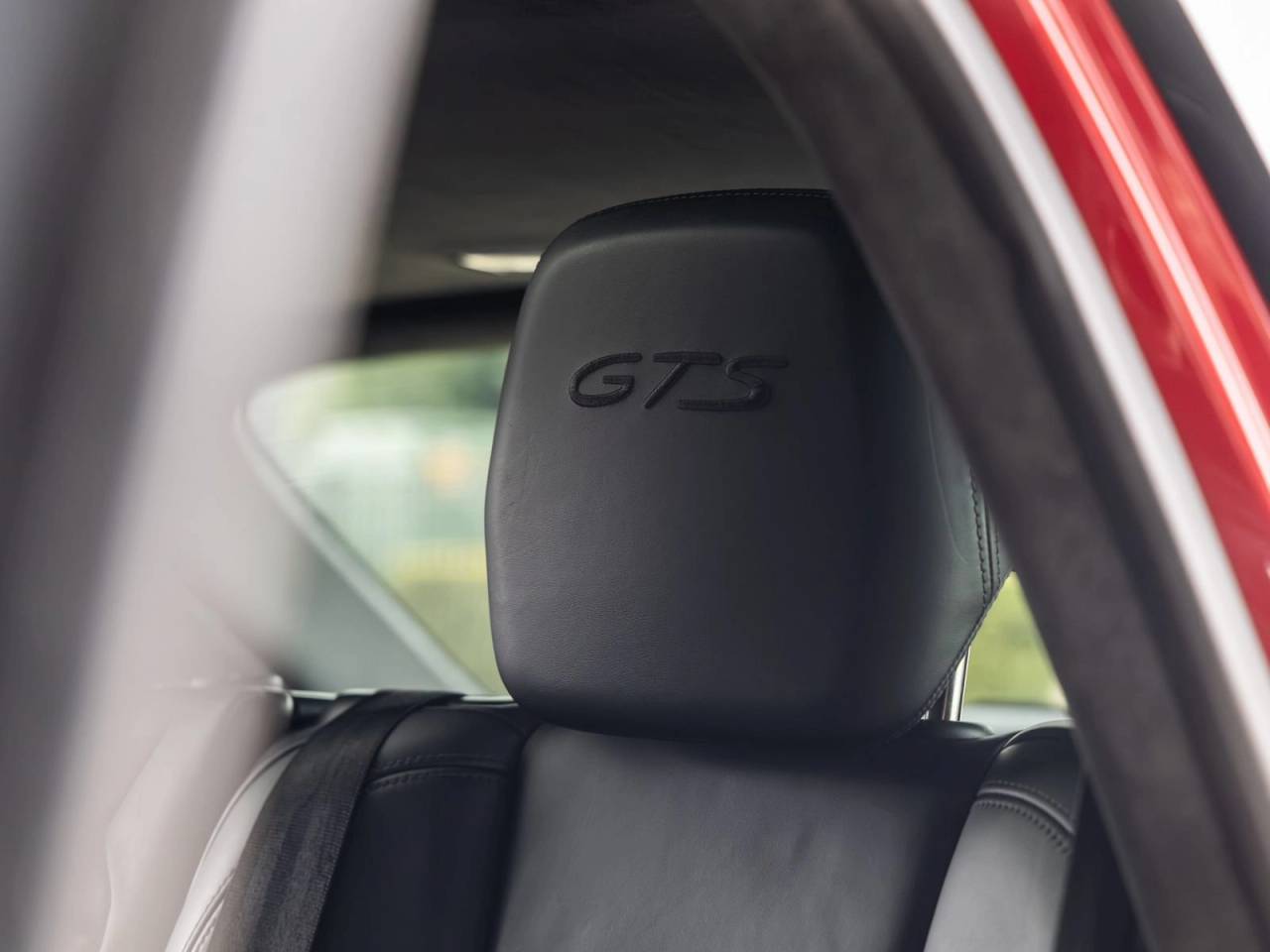 2018 Porsche Cayenne Cayenne GTS