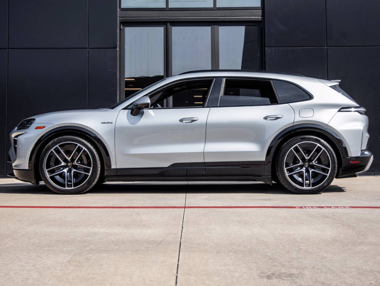 2026 Porsche Cayenne Cayenne Turbo Electric