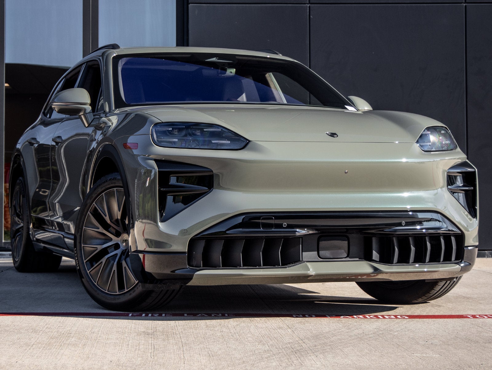 2026 Porsche Cayenne Cayenne Turbo Electric