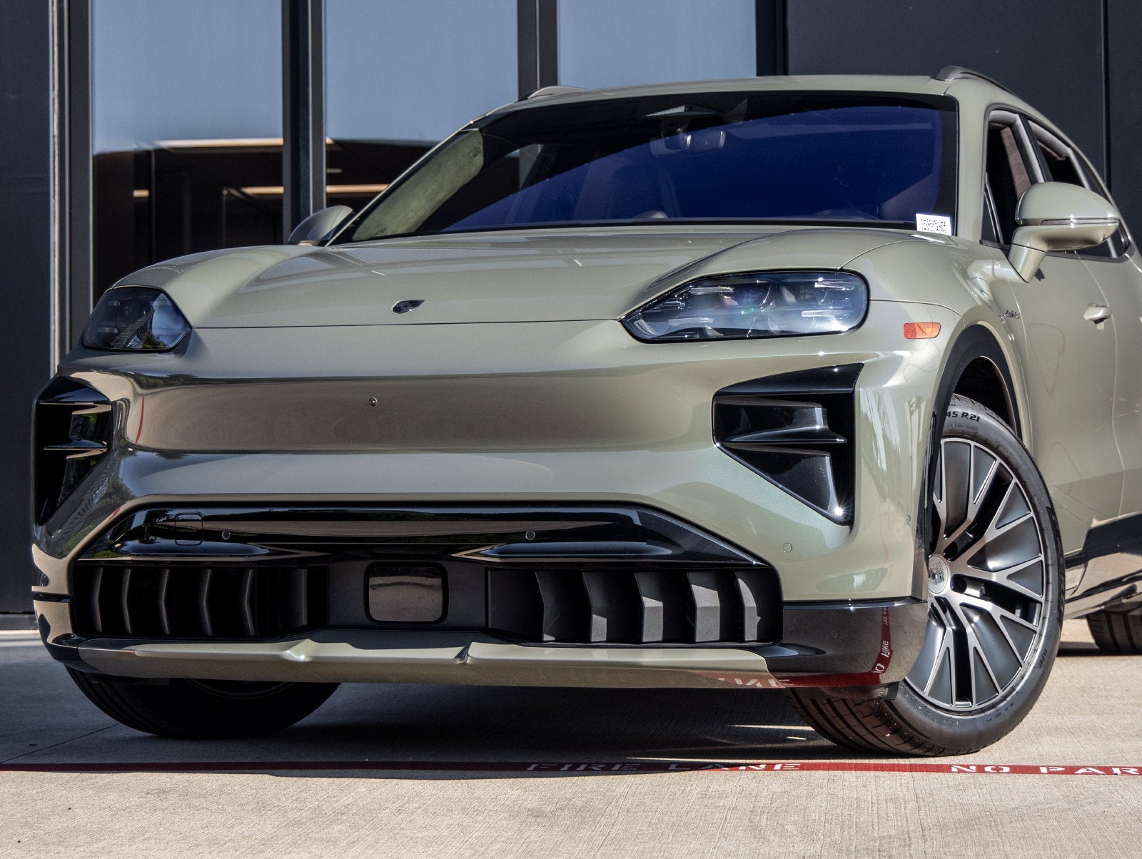 2026 Porsche Cayenne Cayenne Turbo Electric