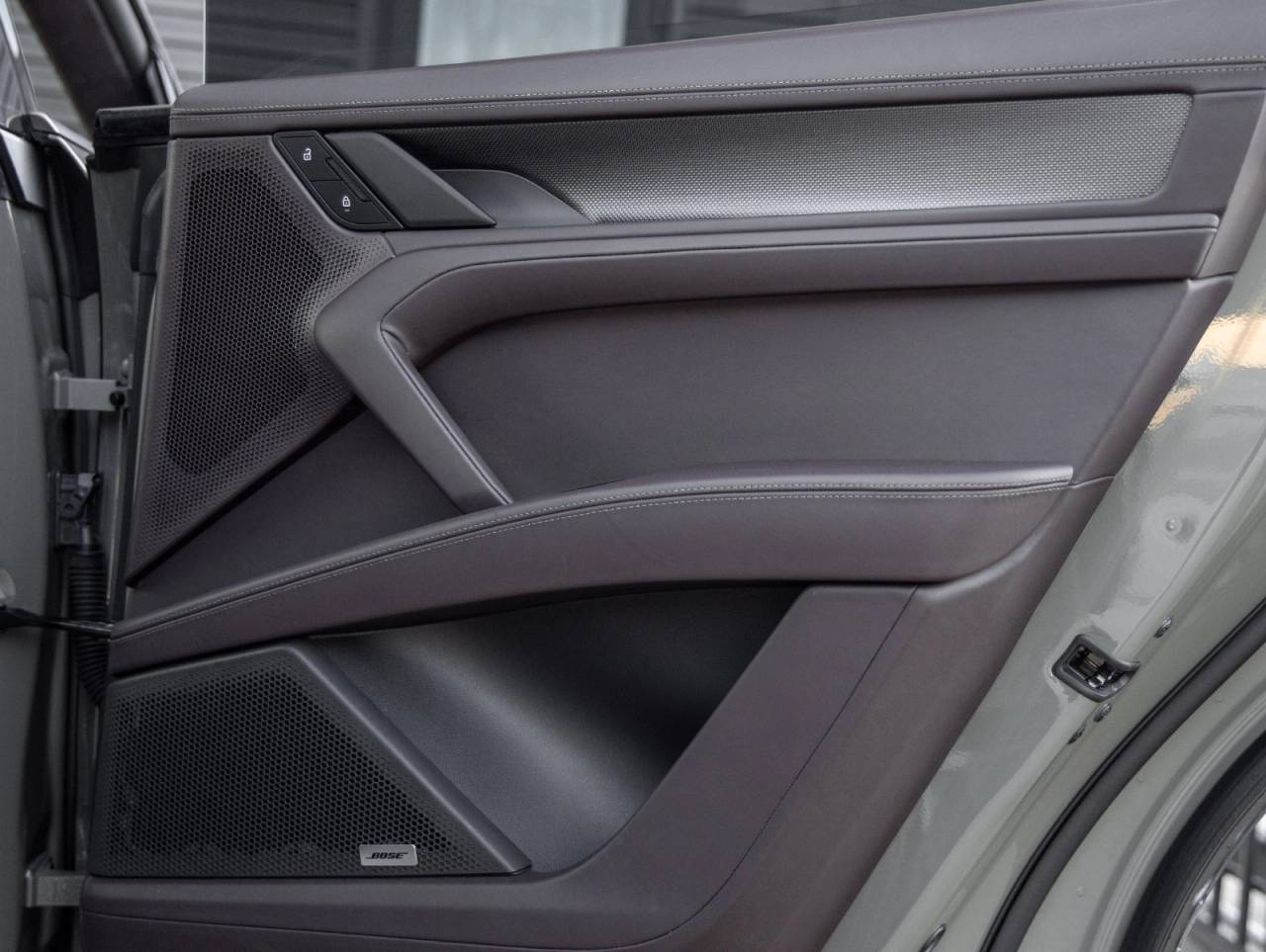 2026 Porsche Cayenne Cayenne Turbo Electric