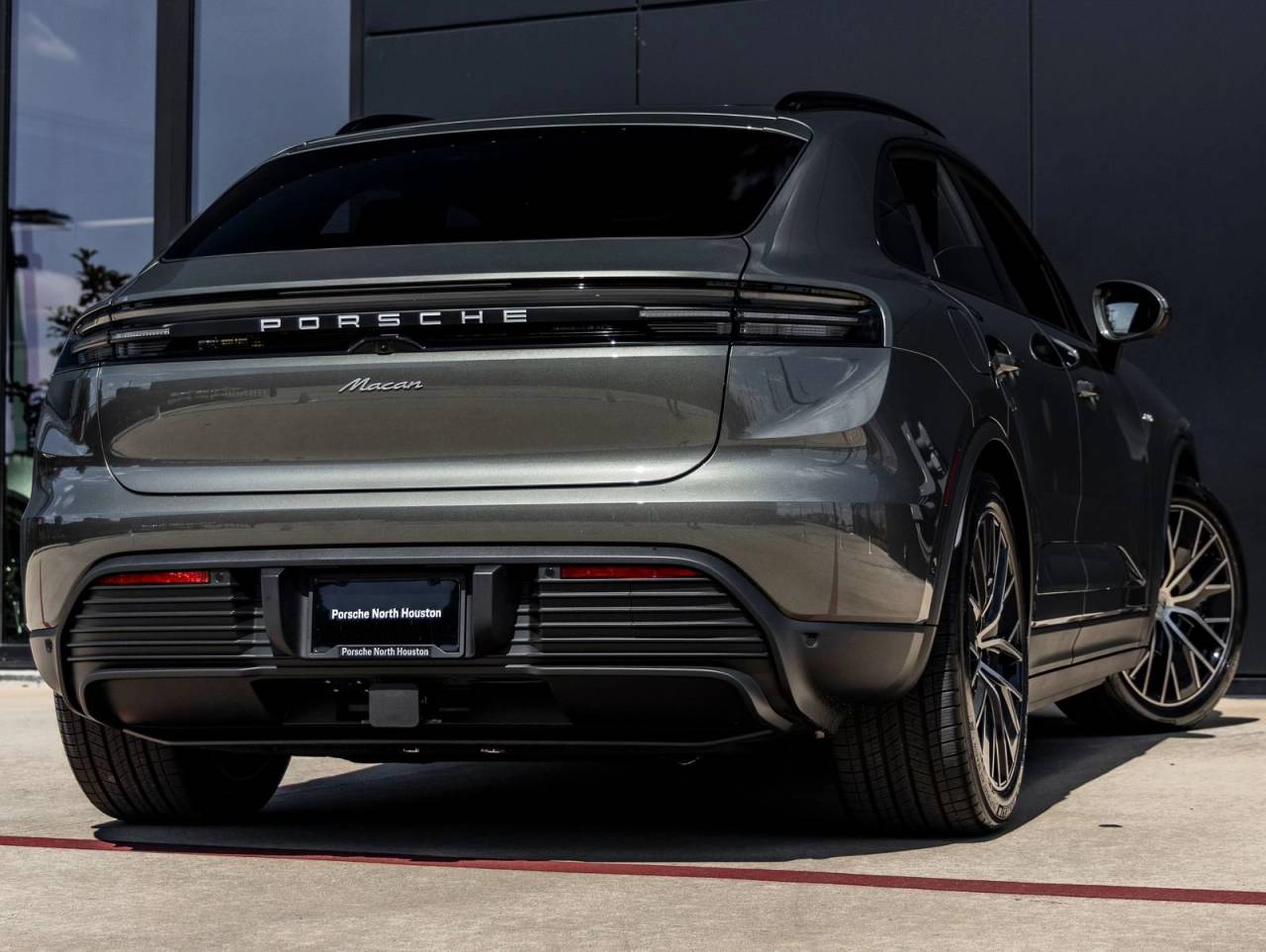 2026 Porsche Macan Macan Electric