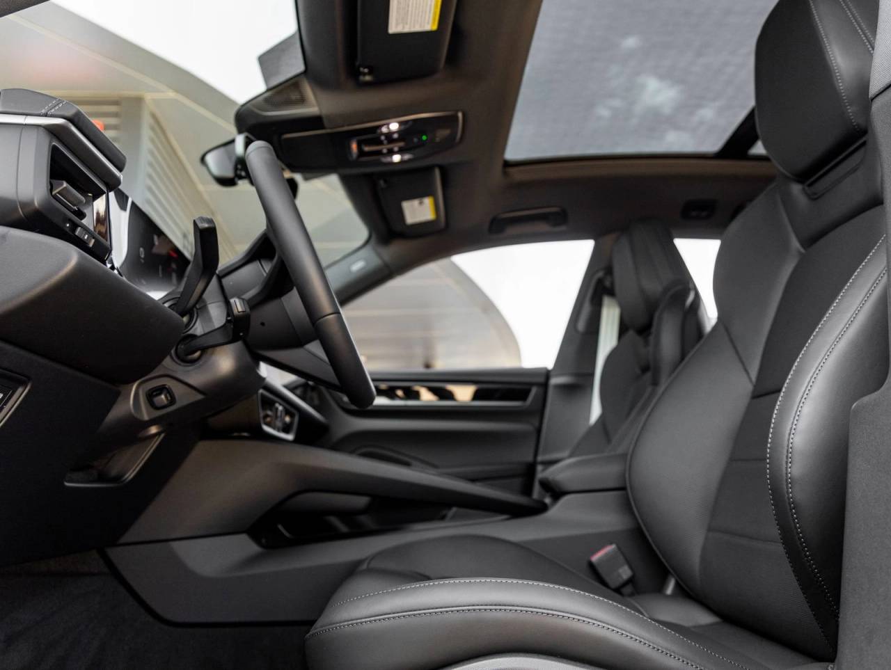 2026 Porsche Macan Macan Electric