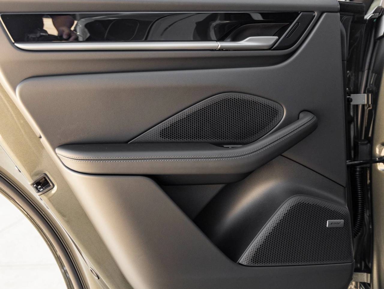 2026 Porsche Macan Macan Electric