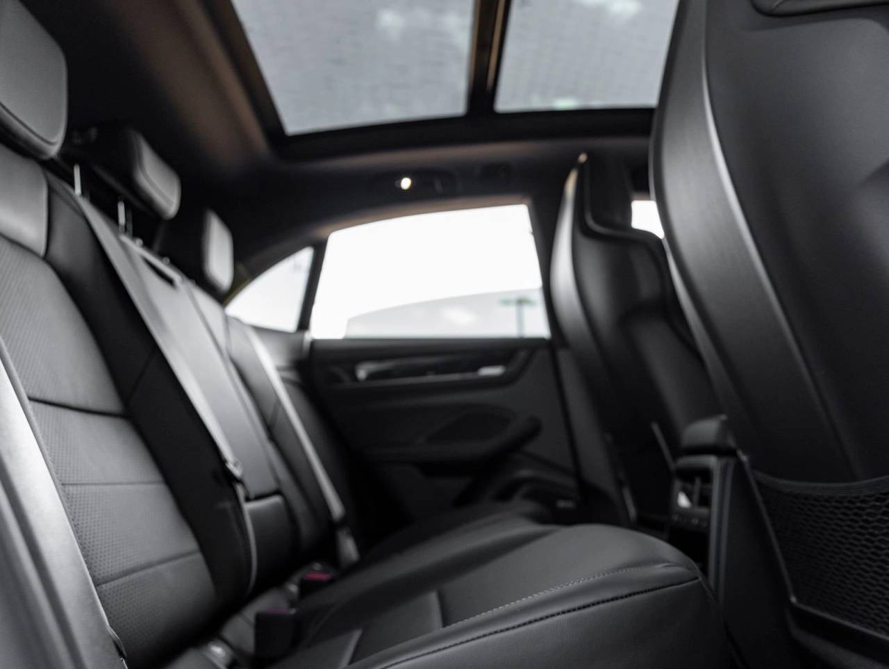 2026 Porsche Macan Macan Electric