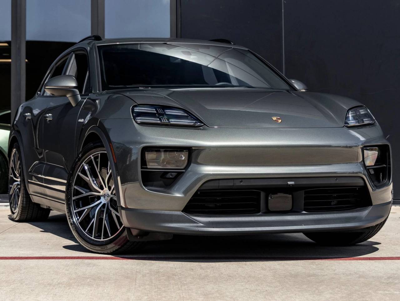 2026 Porsche Macan Macan Electric