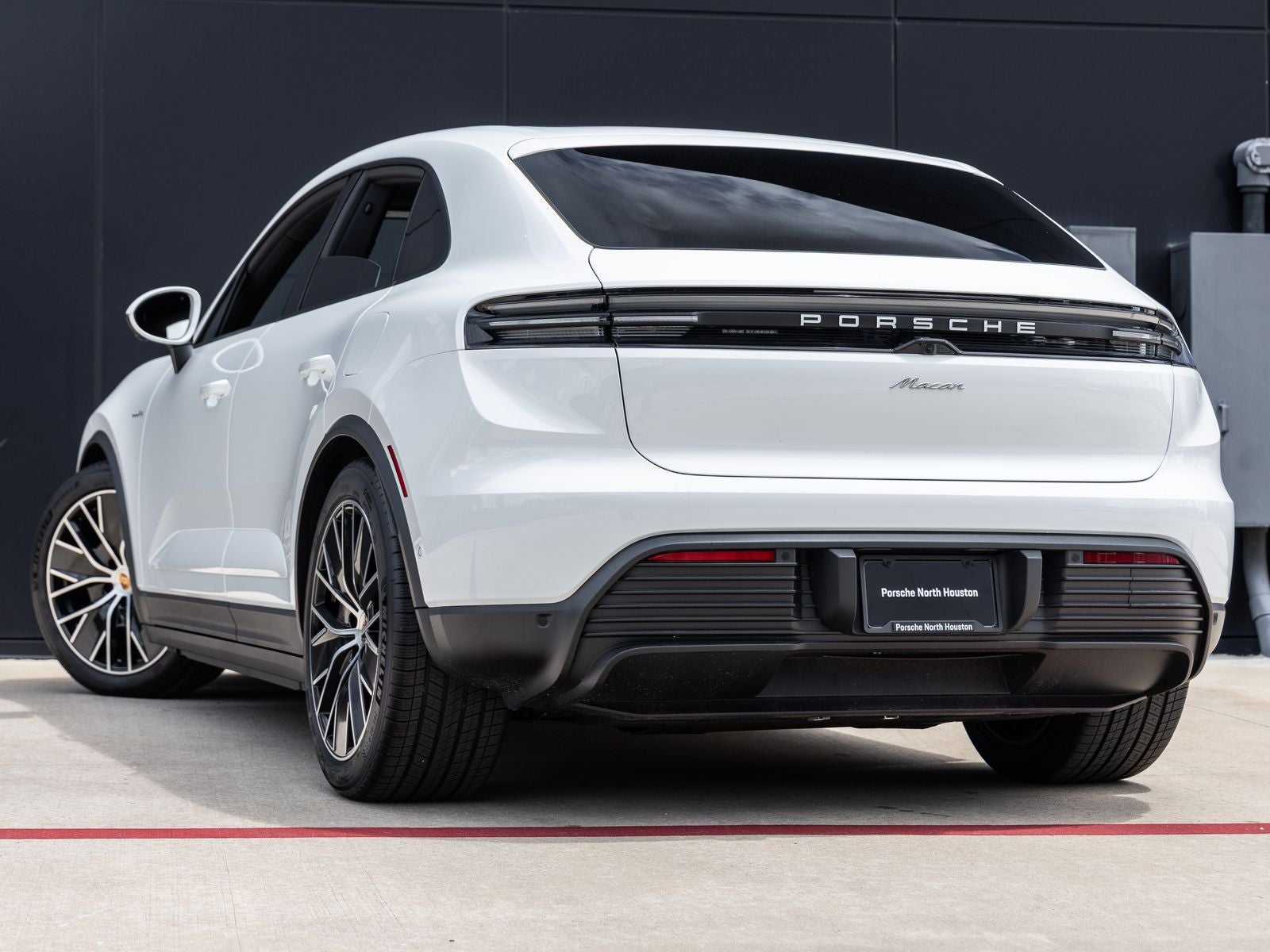 2025 Porsche Macan Electric Macan Electric