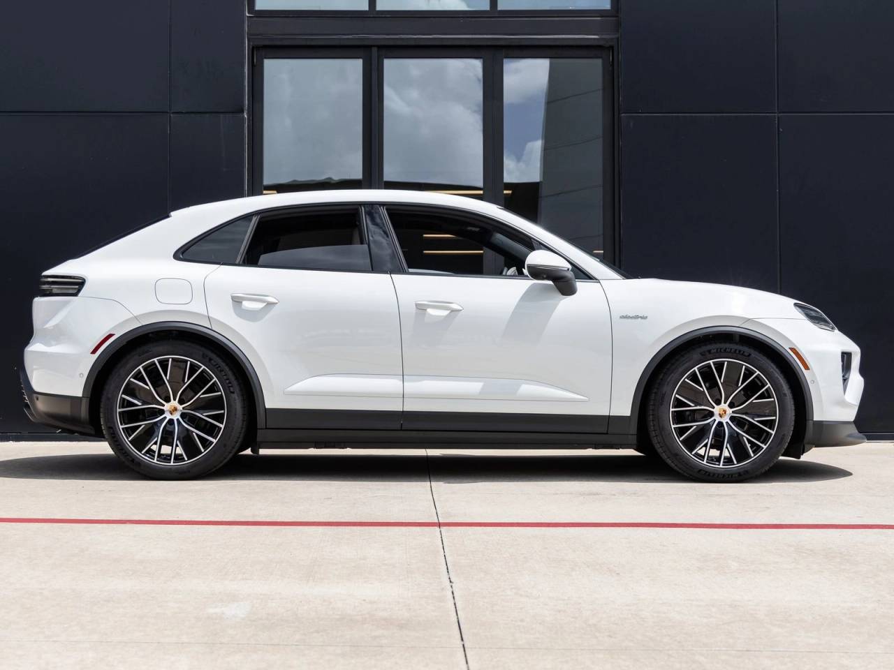 2025 Porsche Macan Electric Macan Electric