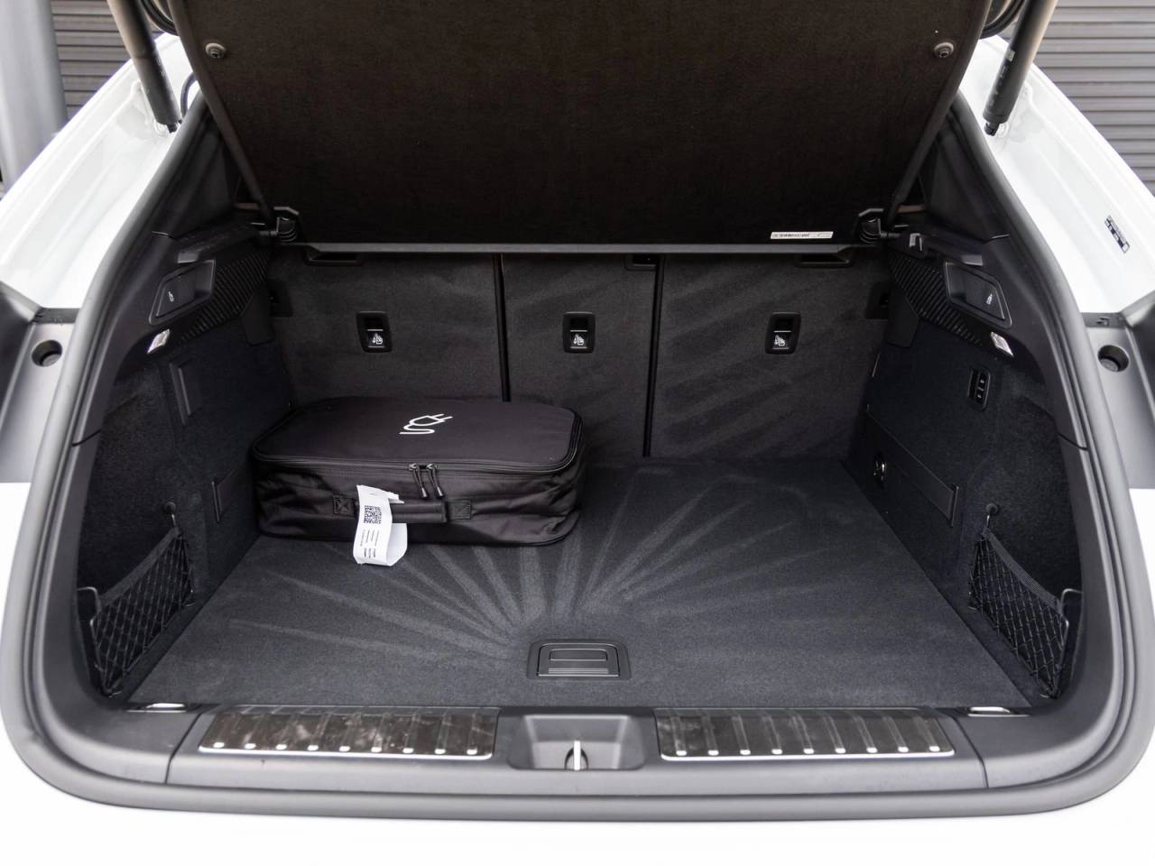 2025 Porsche Macan Electric Macan Electric