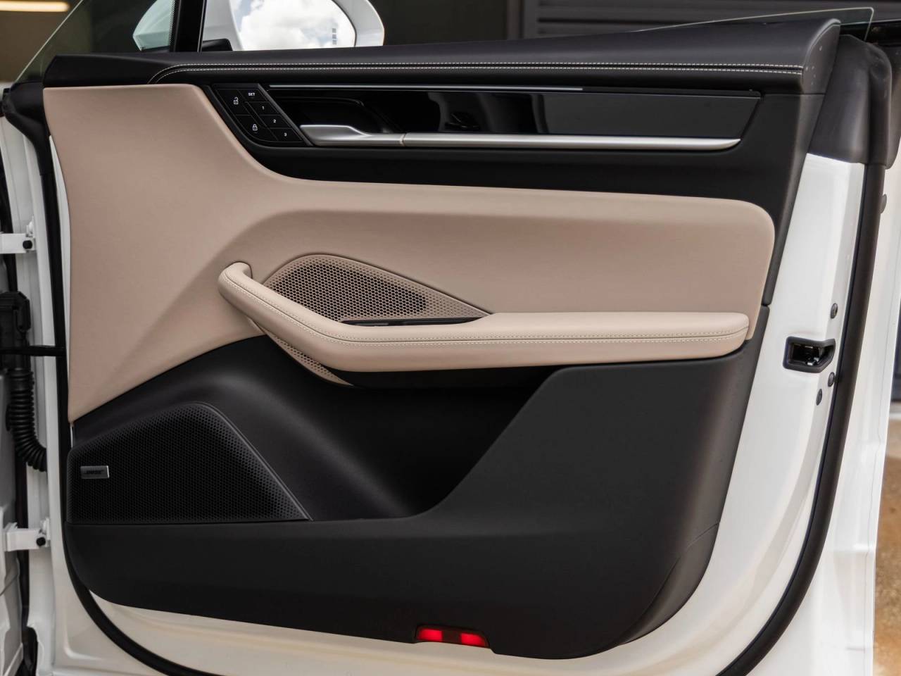 2025 Porsche Macan Electric Macan Electric