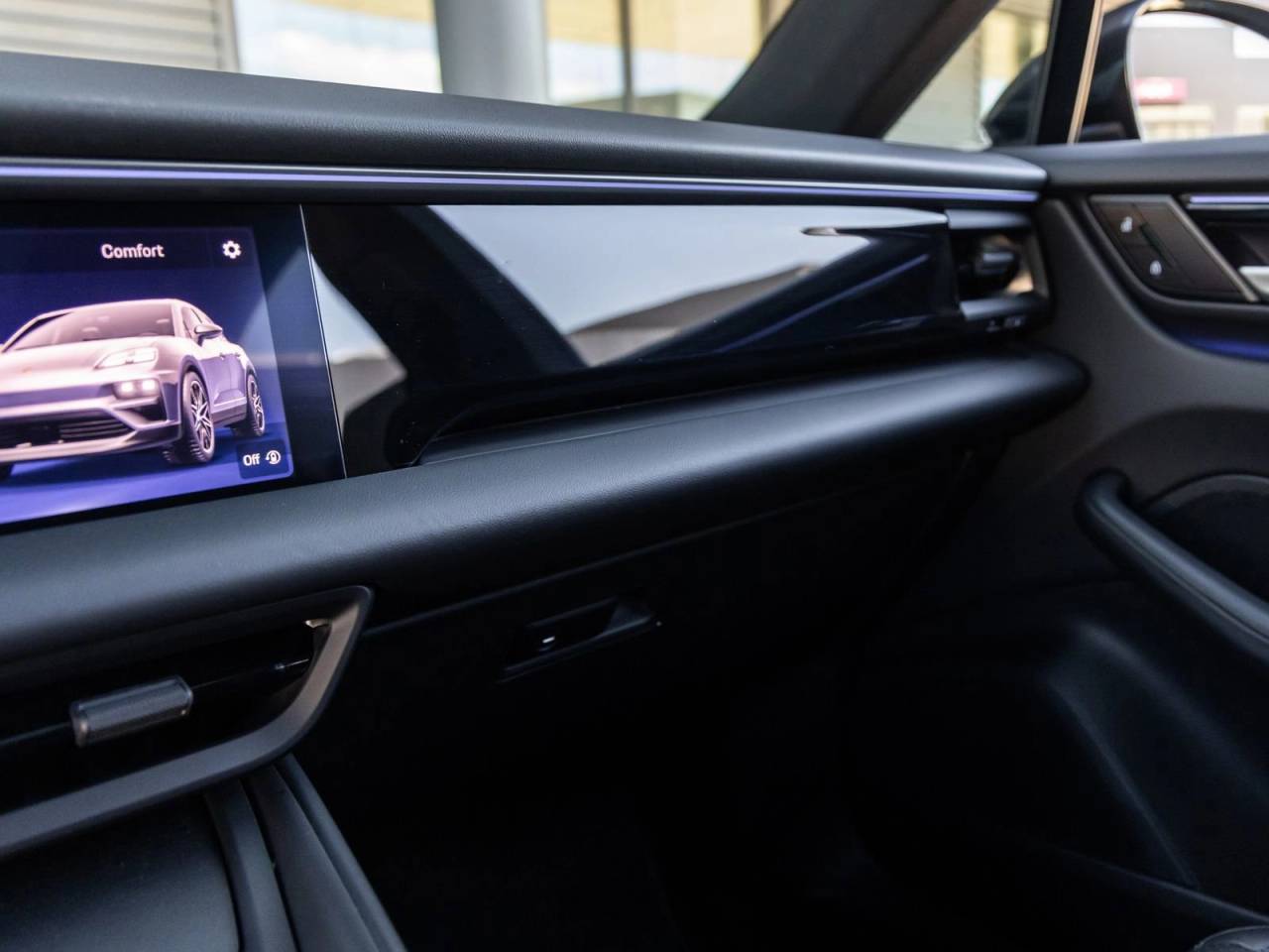 2025 Porsche Macan Electric