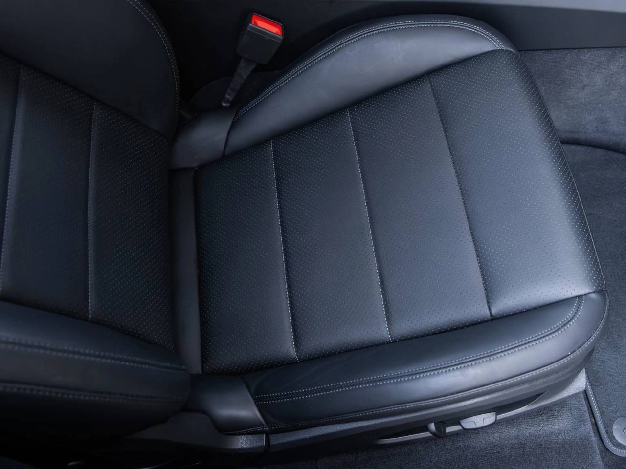2025 Porsche Macan Electric