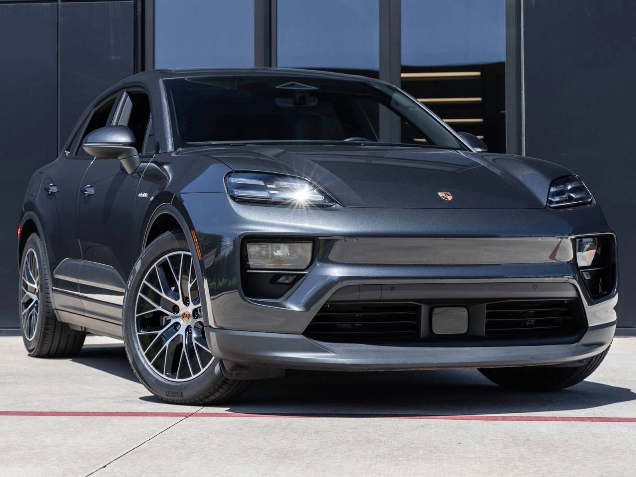2025 Porsche Macan Electric