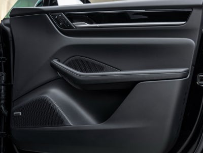 2025 Porsche Macan Electric Macan Electric