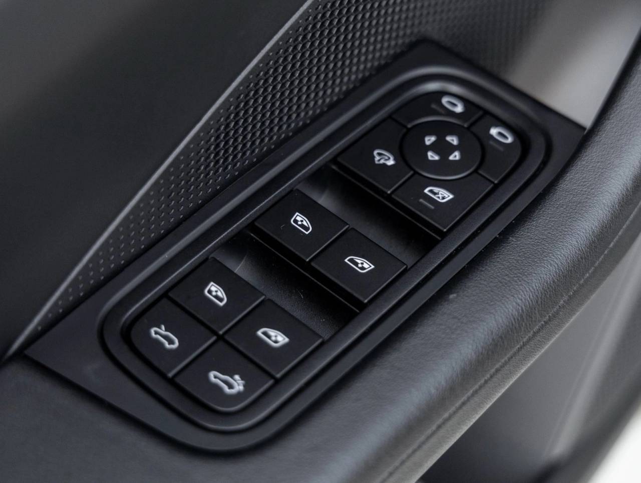 2025 Porsche Macan Electric Macan Electric