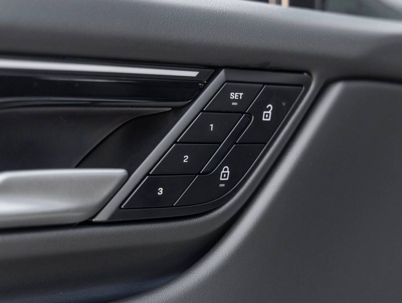 2025 Porsche Macan Electric Macan Electric