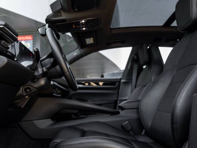 2025 Porsche Macan Electric Macan Electric