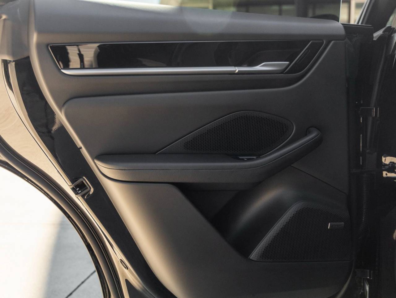 2025 Porsche Macan Electric Macan Electric