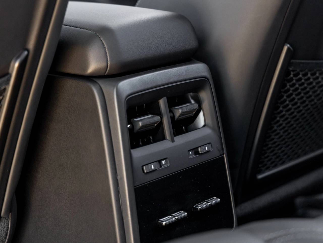 2025 Porsche Macan Electric Macan Electric