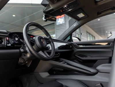 2025 Porsche Macan Electric Macan Electric