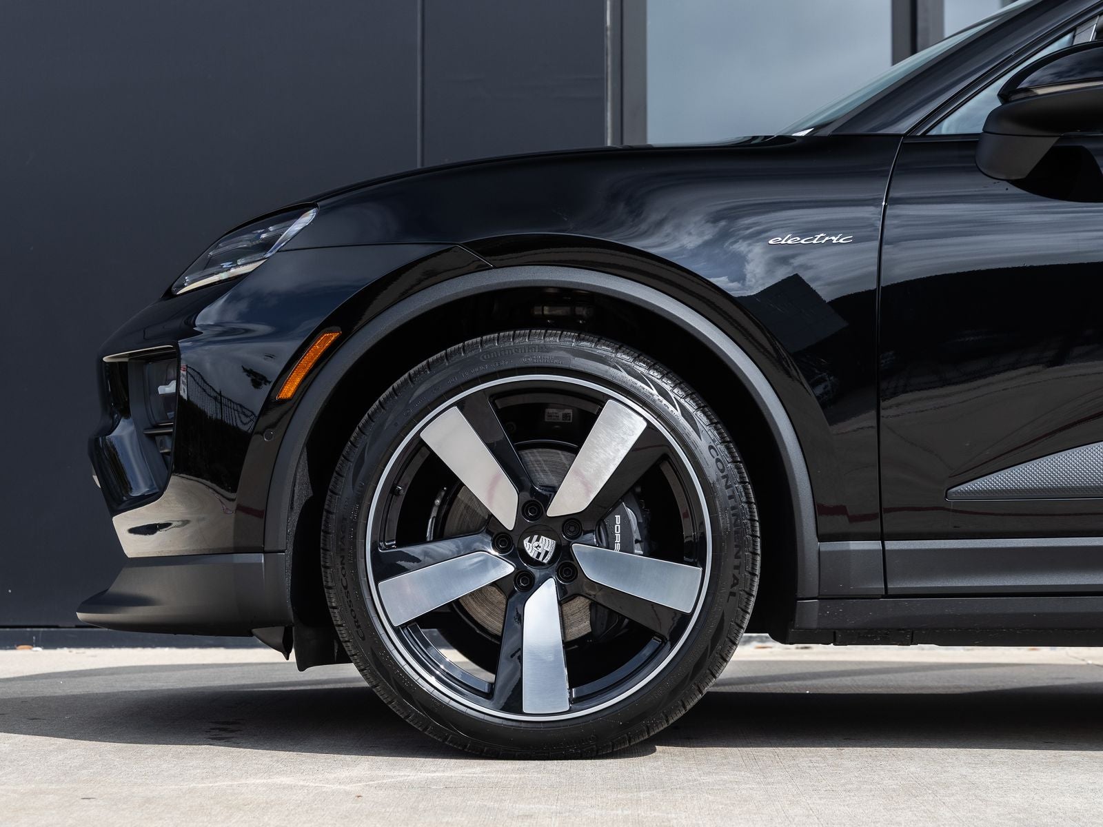 2025 Porsche Macan Macan Electric