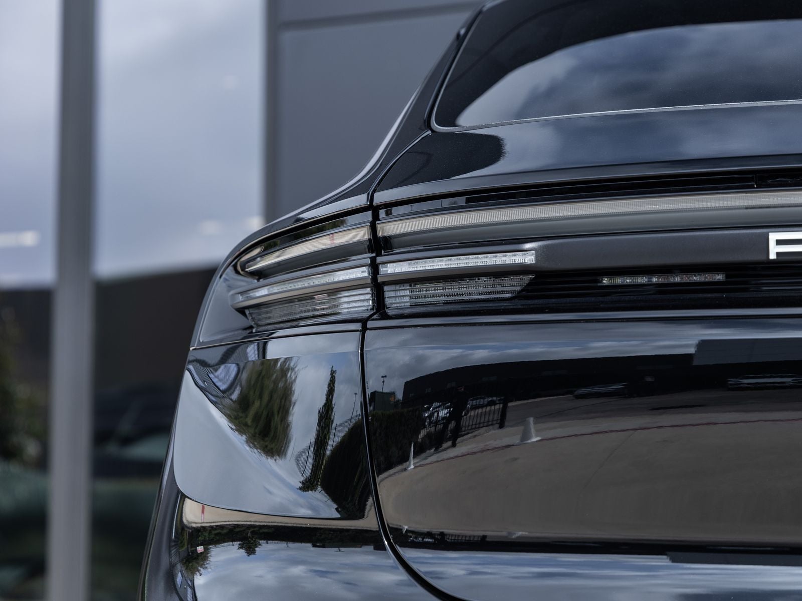 2025 Porsche Macan Macan Electric