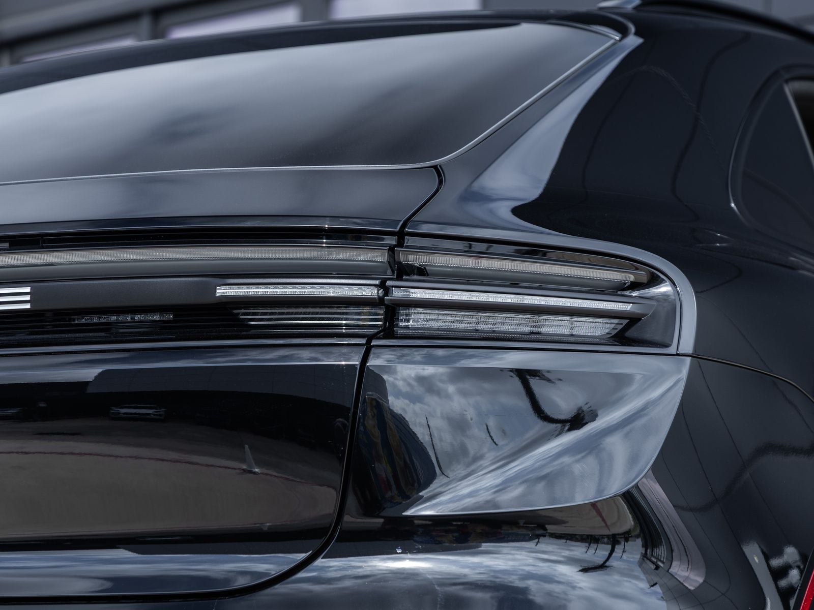 2025 Porsche Macan Macan Electric