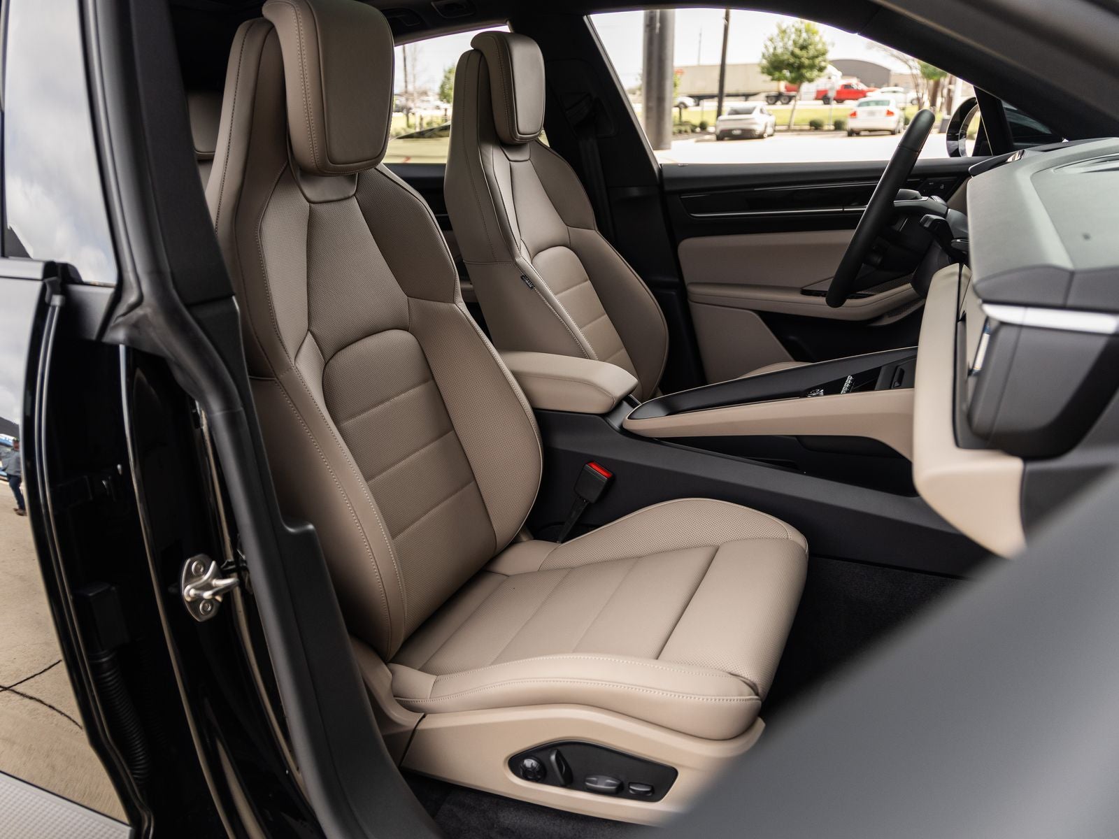 2025 Porsche Macan Macan Electric