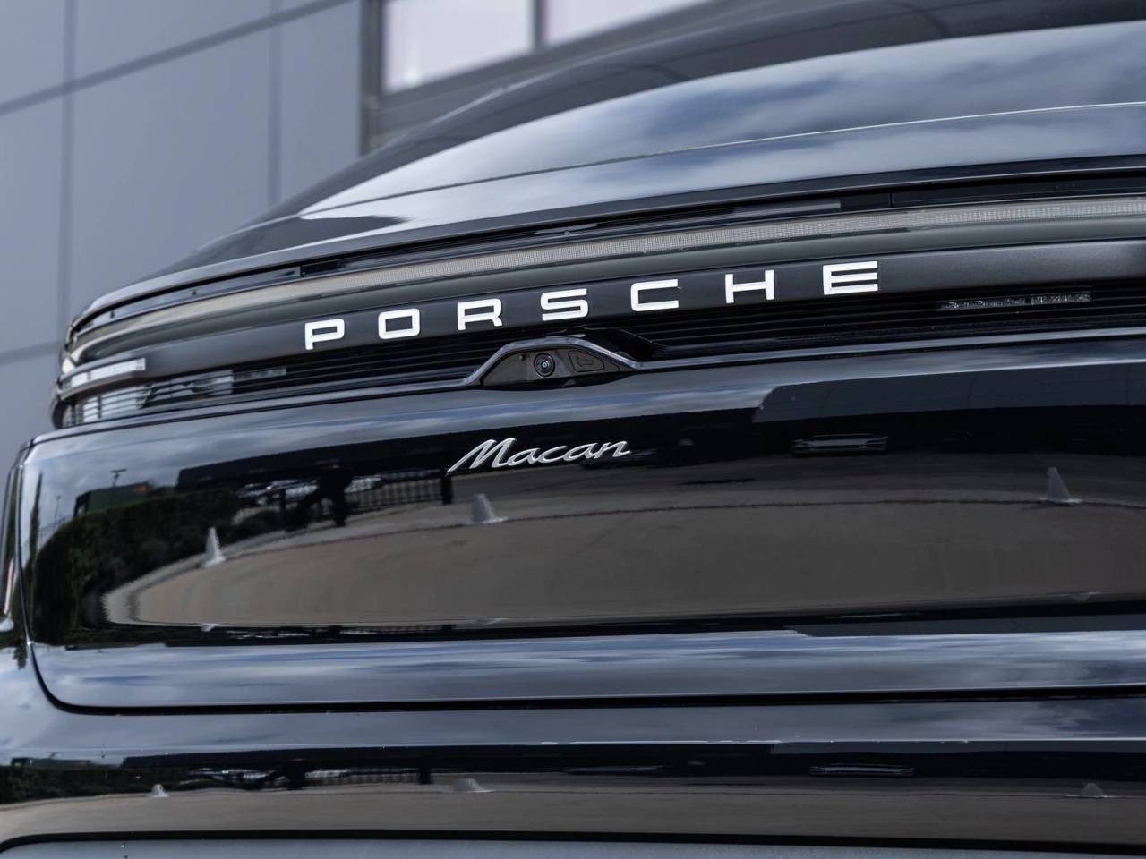 2025 Porsche Macan Macan Electric