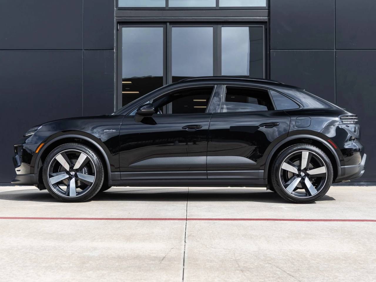 2025 Porsche Macan Macan Electric