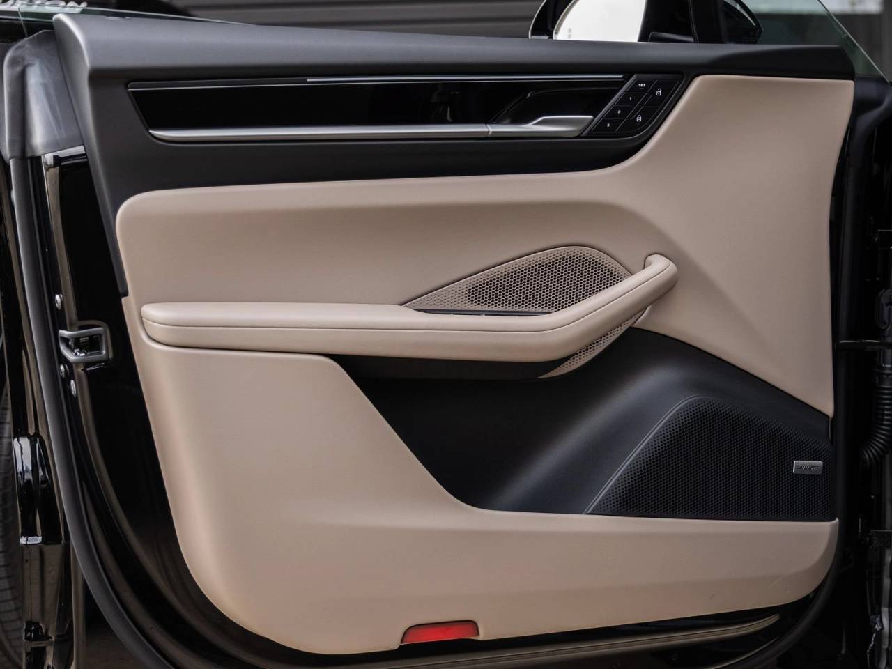 2025 Porsche Macan Macan Electric