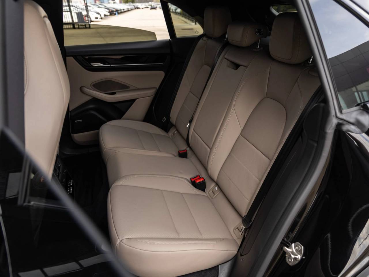 2025 Porsche Macan Macan Electric