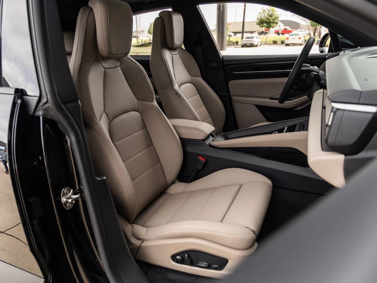 2025 Porsche Macan Macan Electric