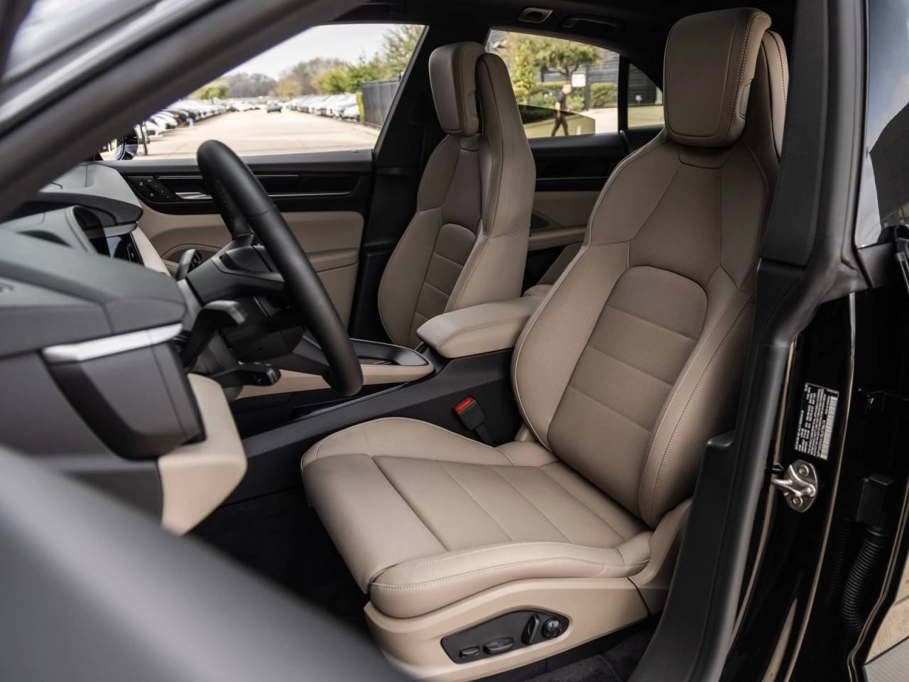 2025 Porsche Macan Macan Electric