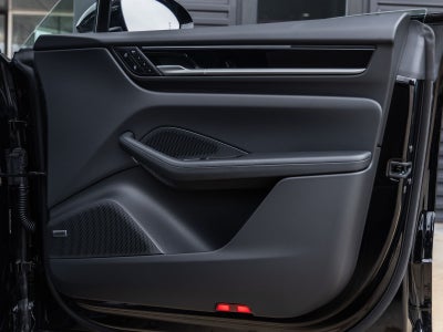 2025 Porsche Macan Macan Electric