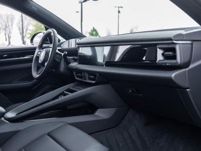 2025 Porsche Macan Macan Electric