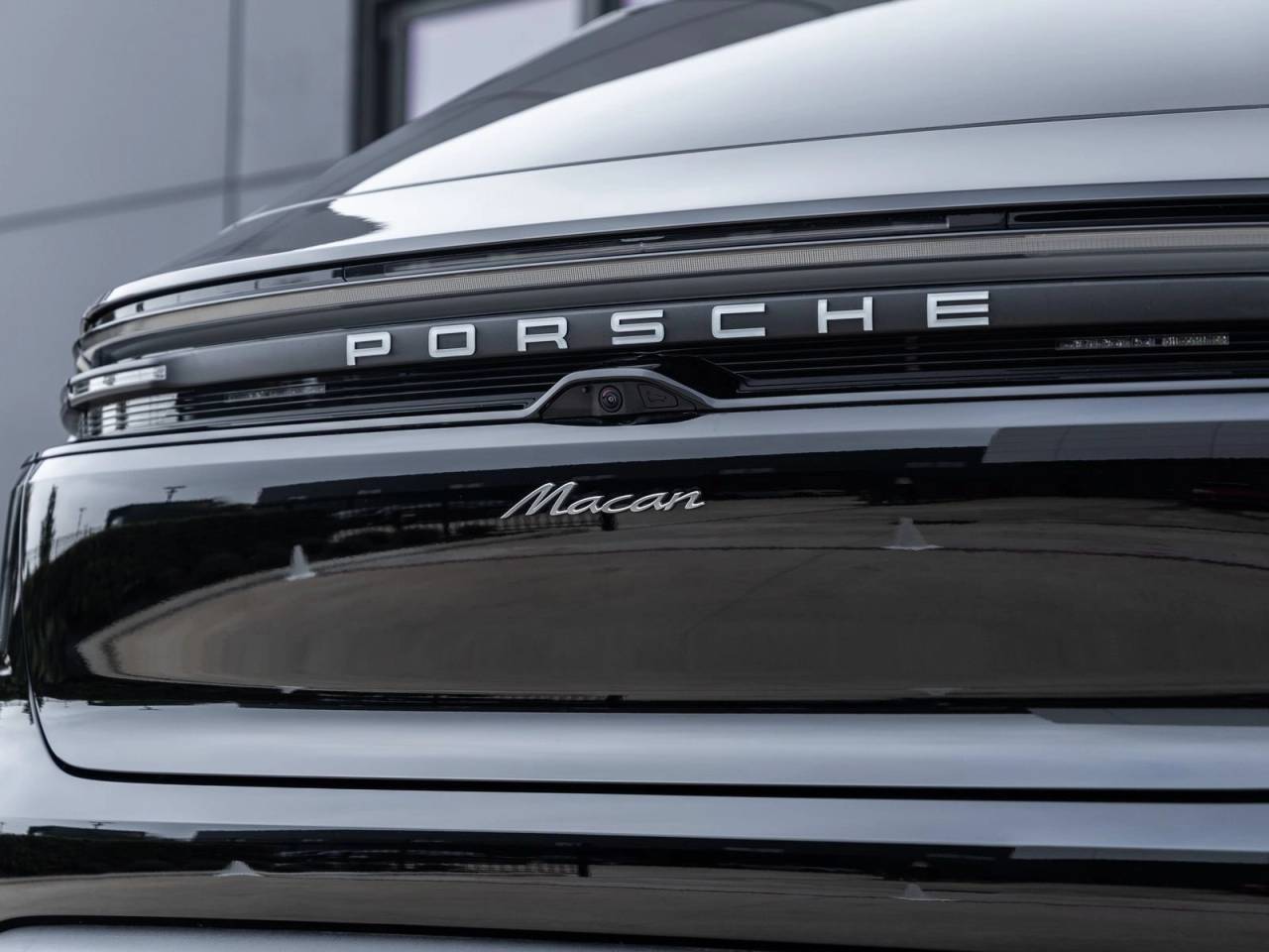 2025 Porsche Macan Macan Electric