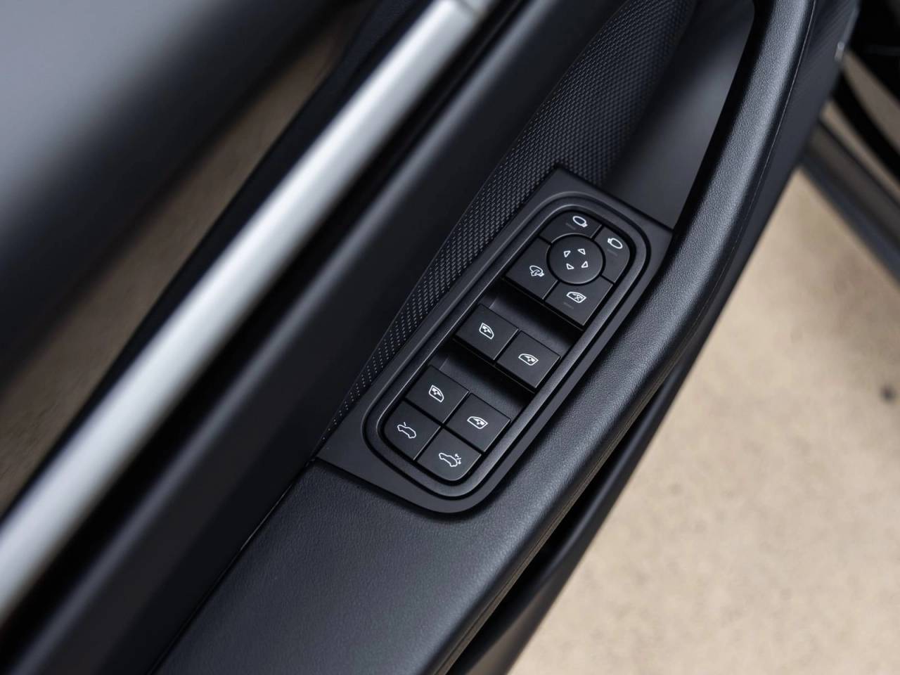 2025 Porsche Macan Macan Electric