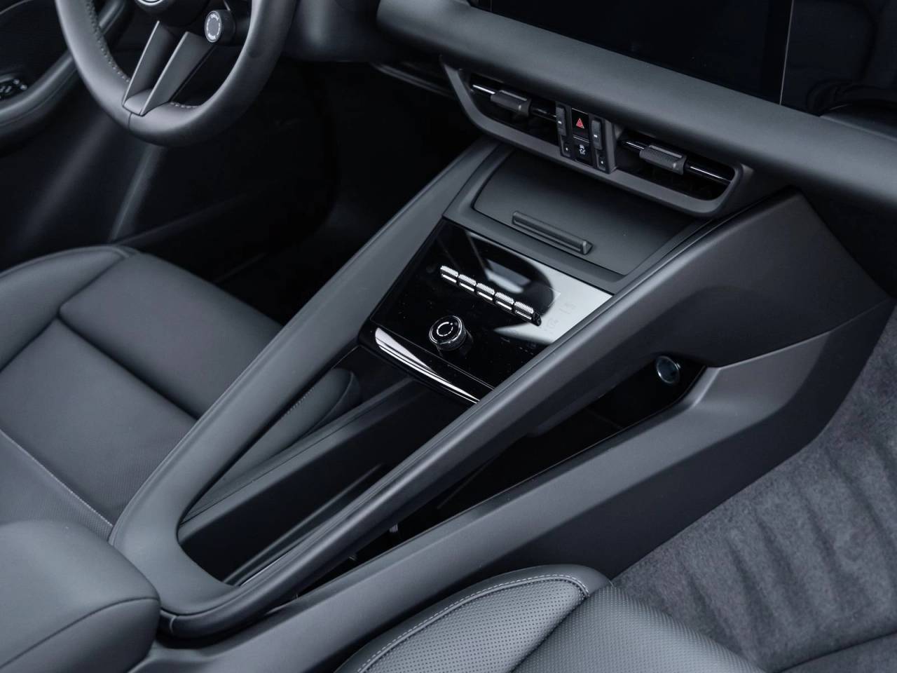 2025 Porsche Macan Macan Electric