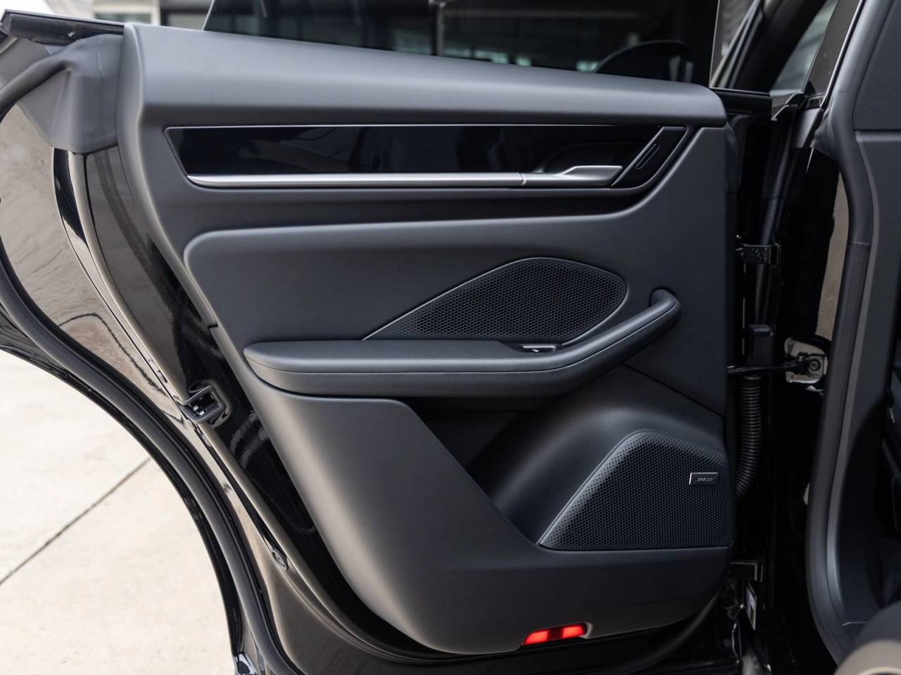 2025 Porsche Macan Macan Electric
